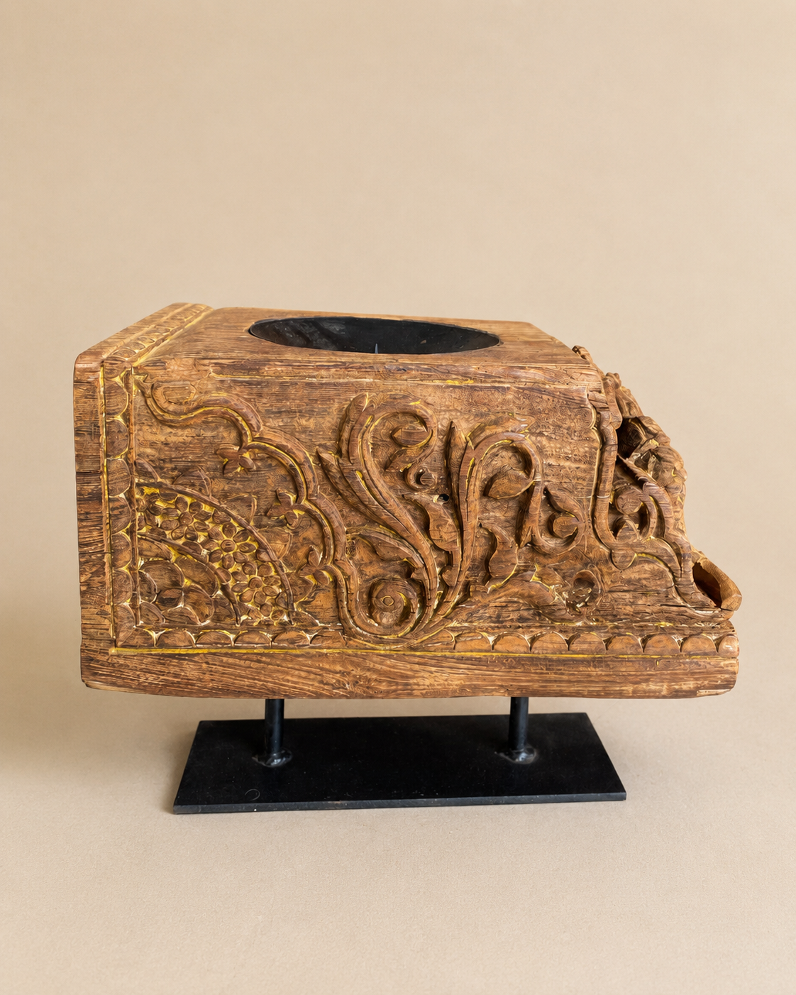 heritage teak wood carved candle stand / statue holder / plant holder