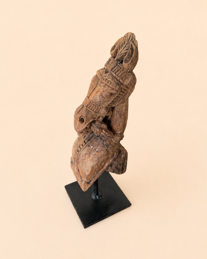 heritage horse head sculpture on iron stand