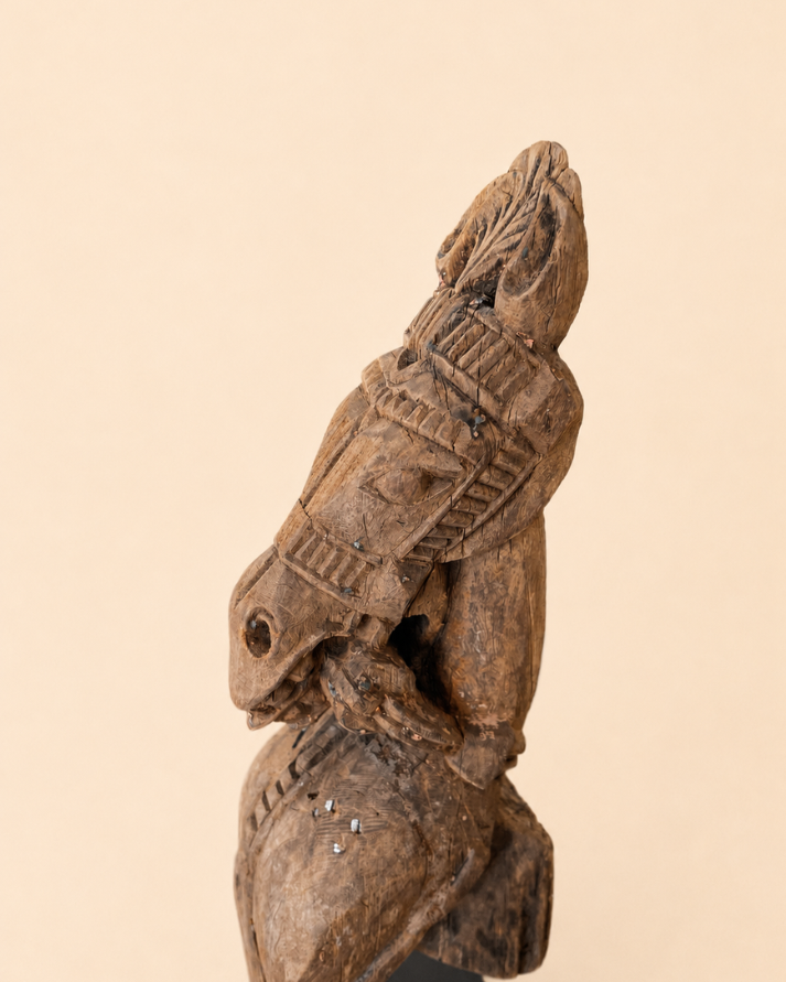 heritage horse head sculpture on iron stand