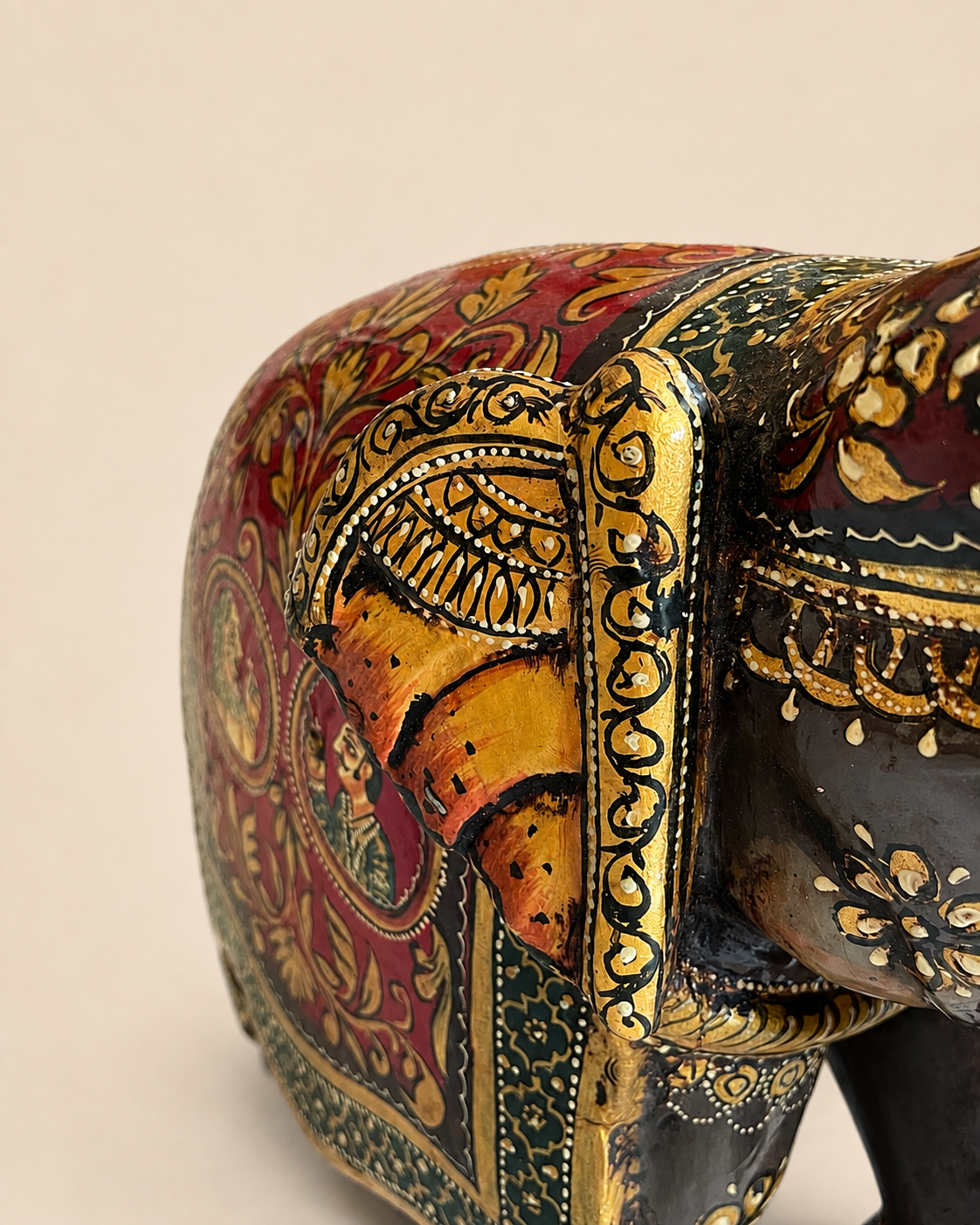 royal rajasthani hand-painted wooden elephant sculpture / raja rani painting elephant