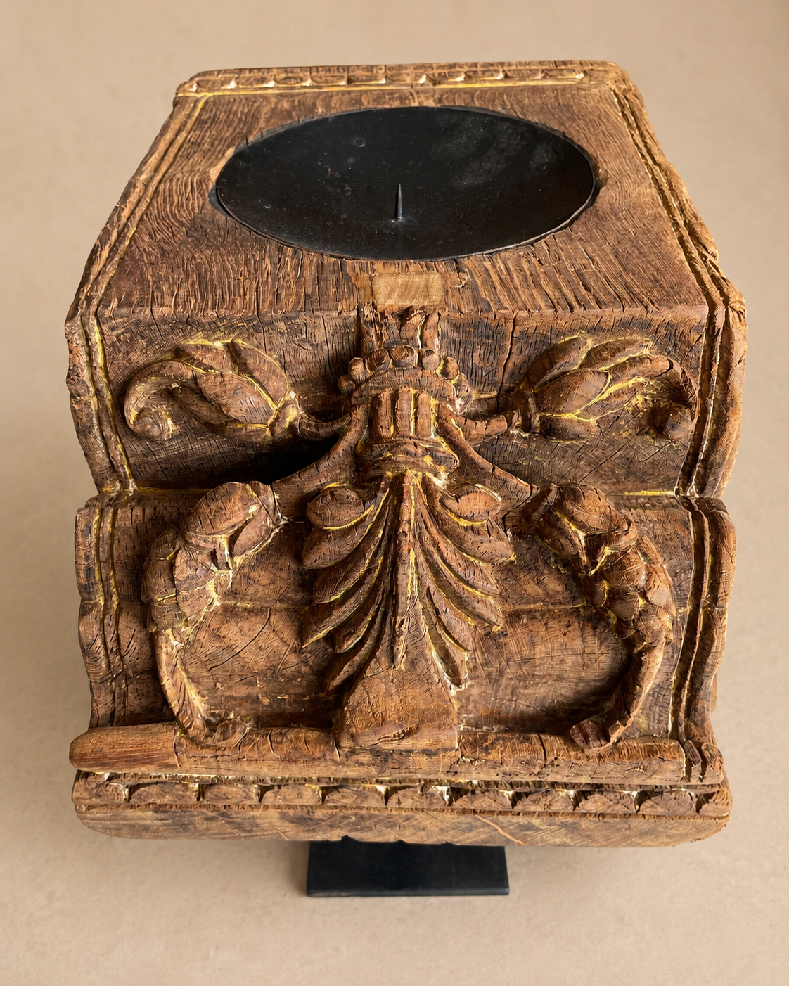 heritage teak wood carved candle stand / statue holder / plant holder