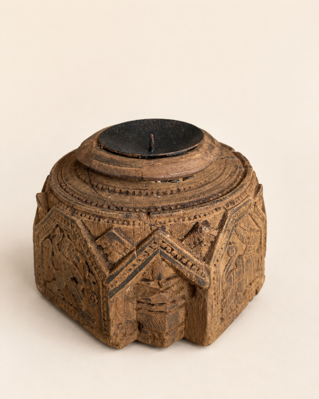 heritage candle holder / statue holder / plant holder