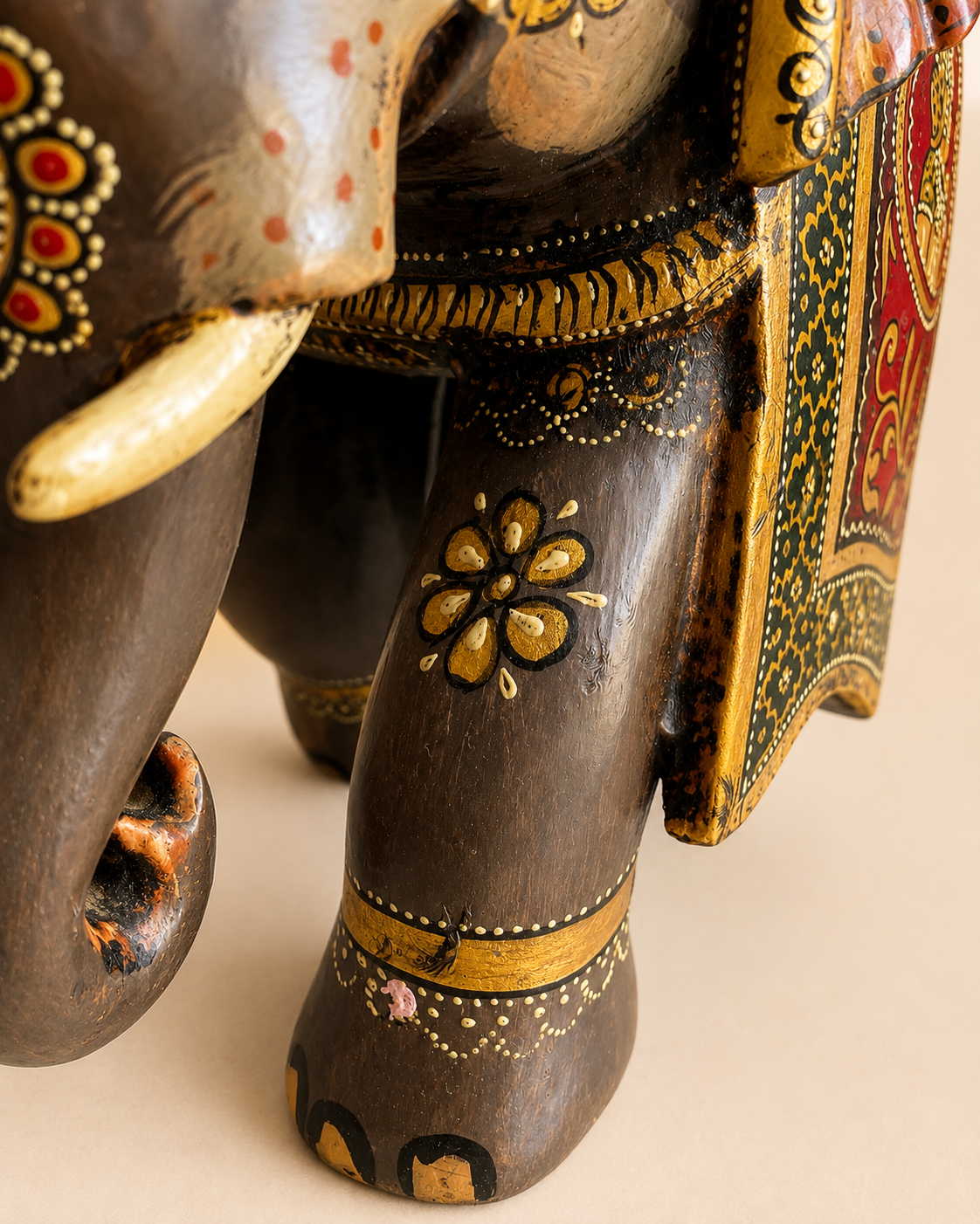 royal rajasthani hand-painted wooden elephant sculpture / raja rani painting elephant