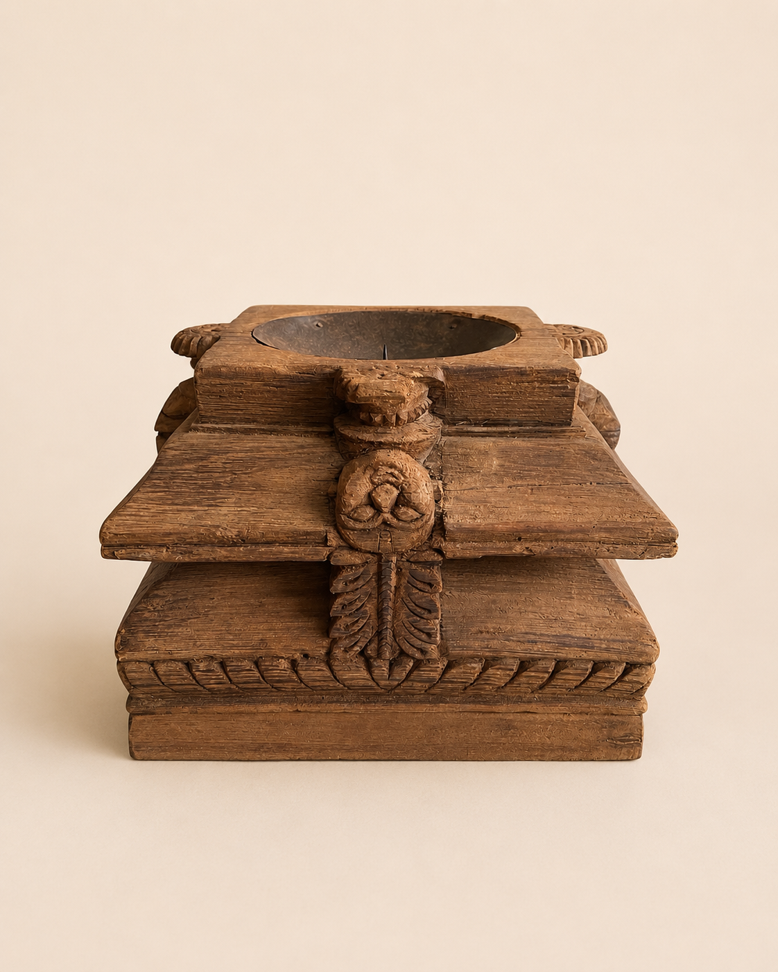 guardian face pillar base candle holder & planter