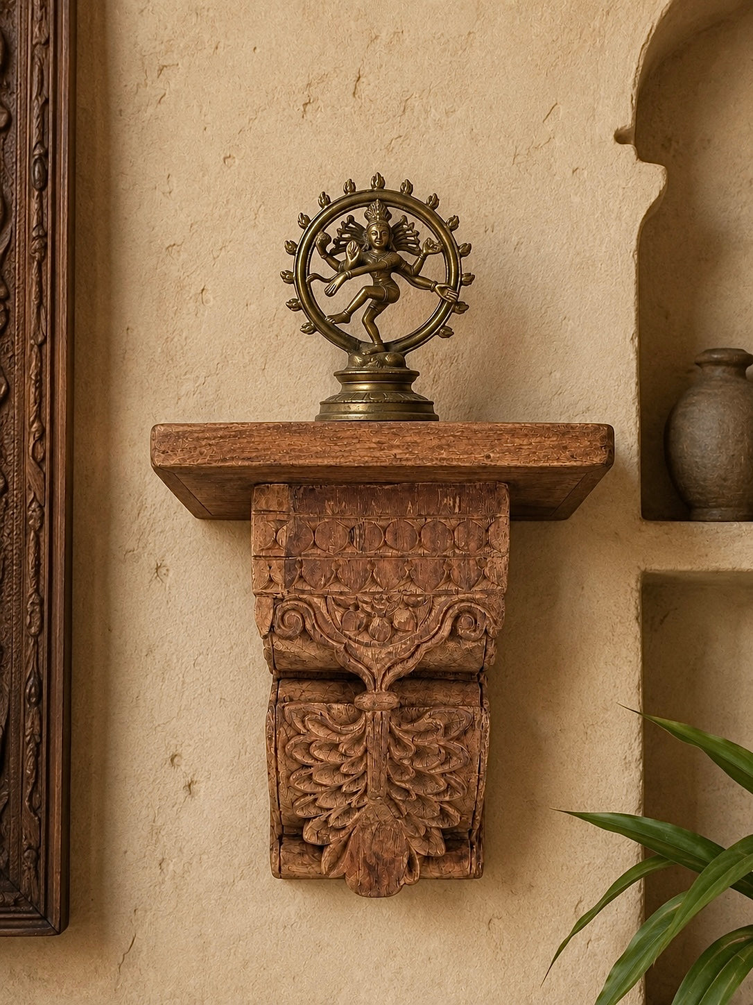leaf carved wall bracket / shelf