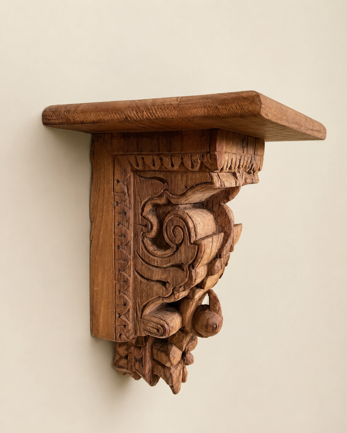 carved floral wall shelf / vintage wall bracket