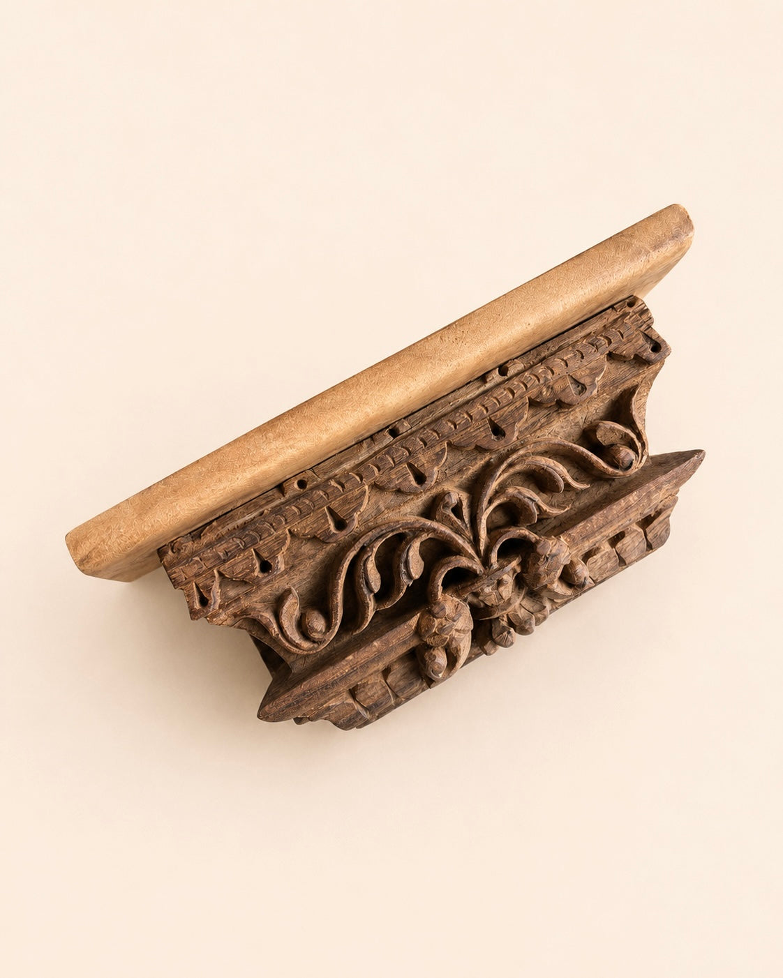 vintage wall bracket / shelf / display ledge