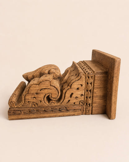 Vintage Leaf Carved Wall Shelf / Bracket