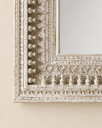 Horizontal Spindle Detailing Wall Hanging Mirror Frame