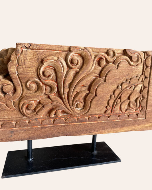 Vintage Hand-Carved Floral Décor on Iron Stand