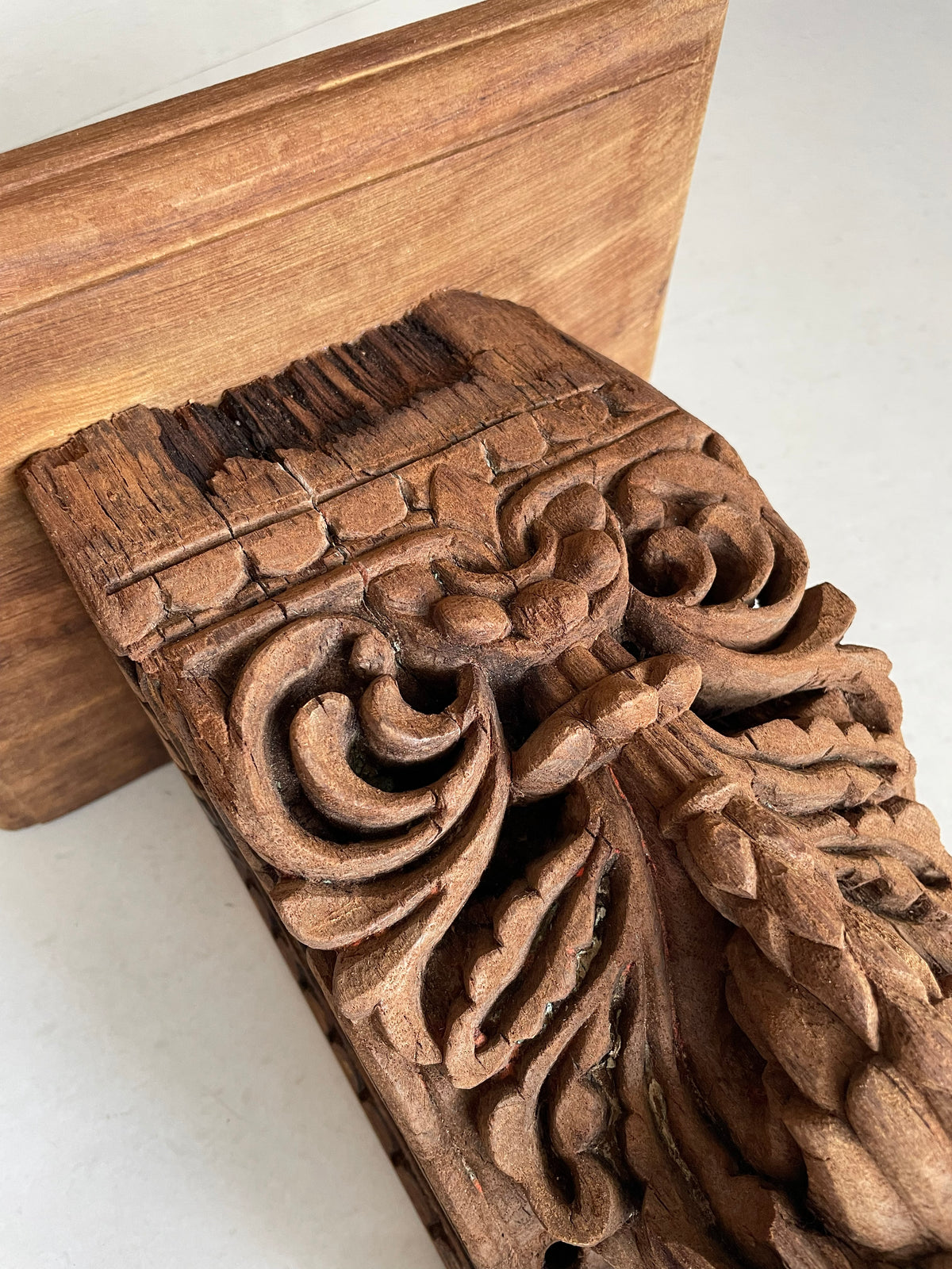 vintage hand-carved leaf & floral wooden wall bracket / shelf