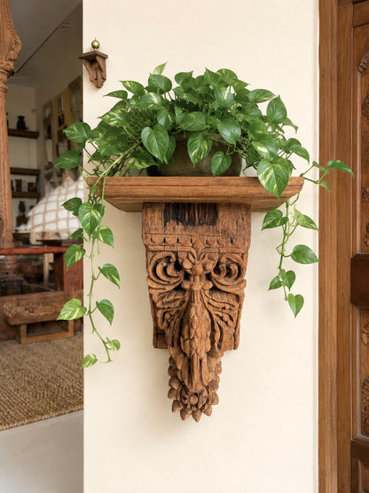 Vintage Hand-Carved Leaf & Floral Wooden Wall Bracket / Shelf