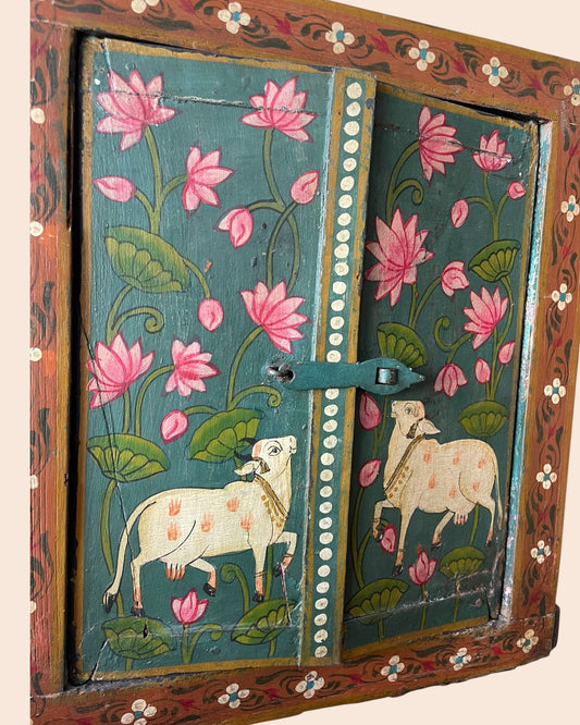 Vintage Rajasthani Hand-Painted Haveli Baari / Window Wall Décor