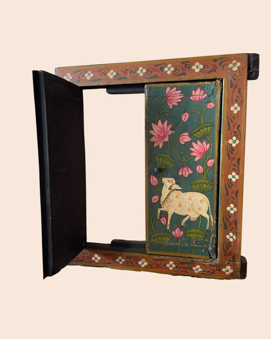Vintage Rajasthani Hand-Painted Haveli Baari / Window Wall Décor