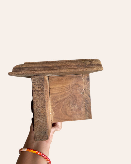 Vintage Hand-Carved Scrollwork Wooden Wall Shelf / Bracket